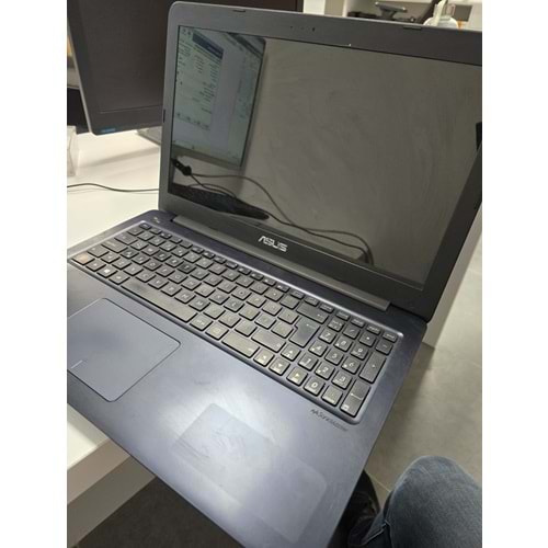 2. El Notebook Asus X502NA-GO044